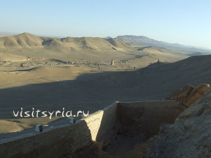 Горы в пустыне